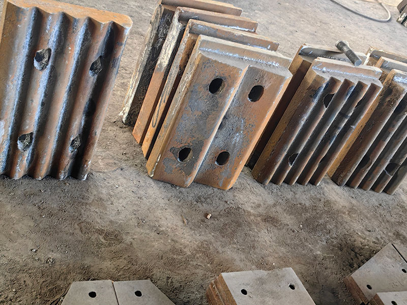 隆耀機(jī)械在礦山襯板領(lǐng)域的優(yōu)勢(shì)有哪些？